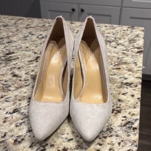 Michael Kors Elegant Cream Heels
